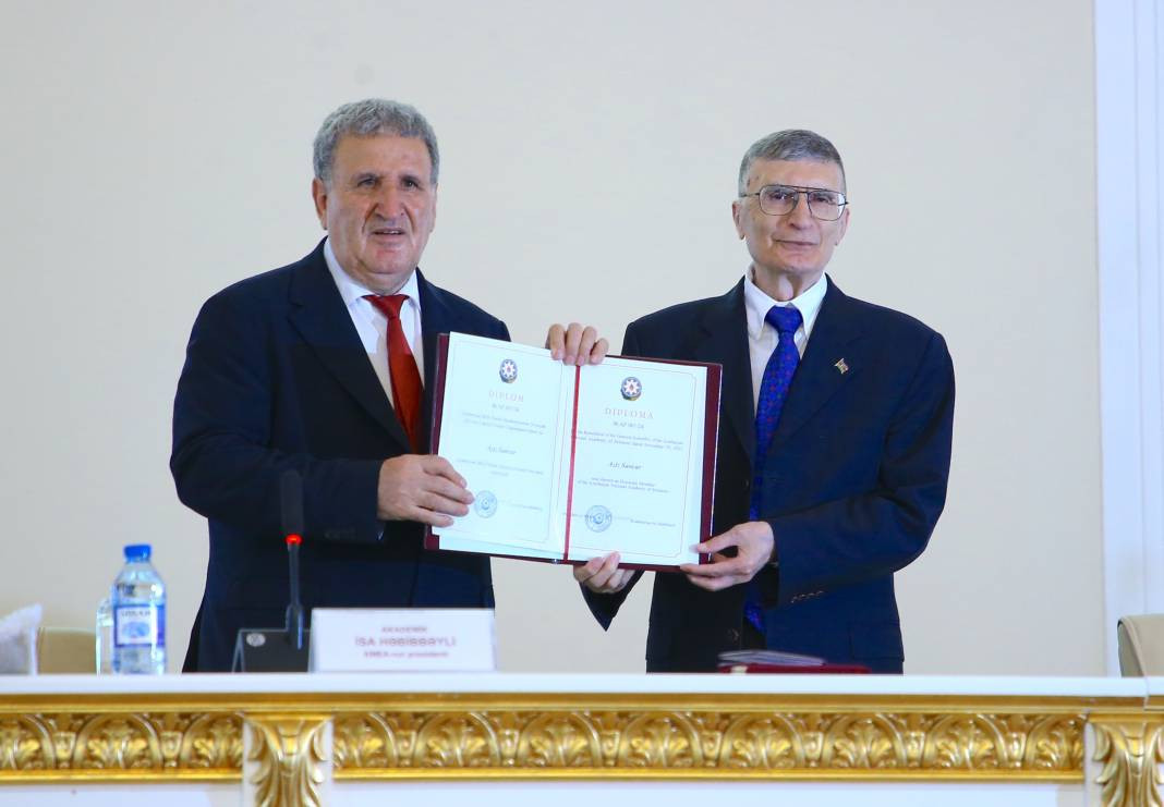 Aziz Sancar’a Azerbaycan Milli İlimler Akademisi onursal üyelik belgesi - Resim: 7